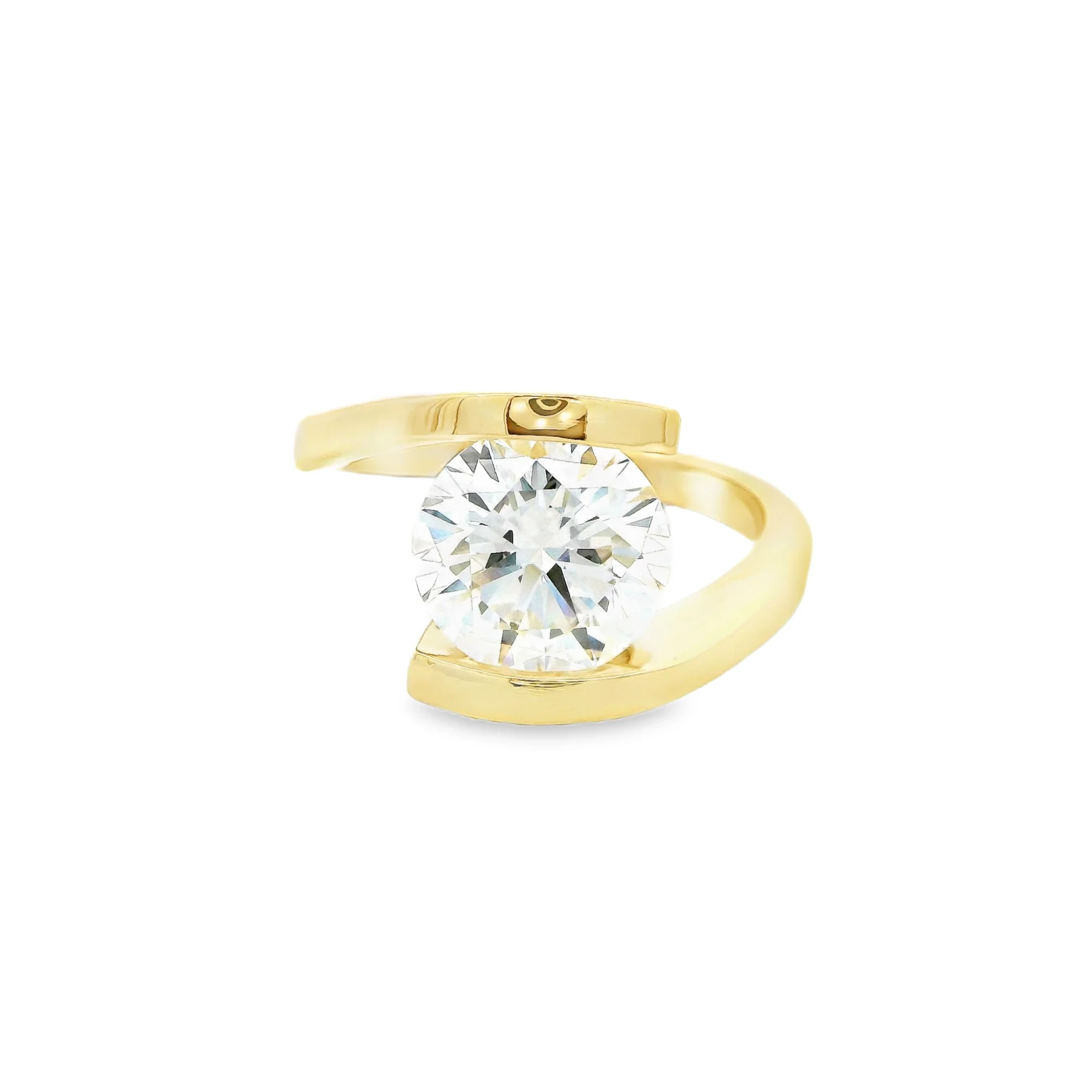 1773445360854-5d845f89d8a04d92b9da-019ce9948dda7338bac46b276ccbd867retouch Twisted Bypass Lab-Grown Diamond Ring - Image 1