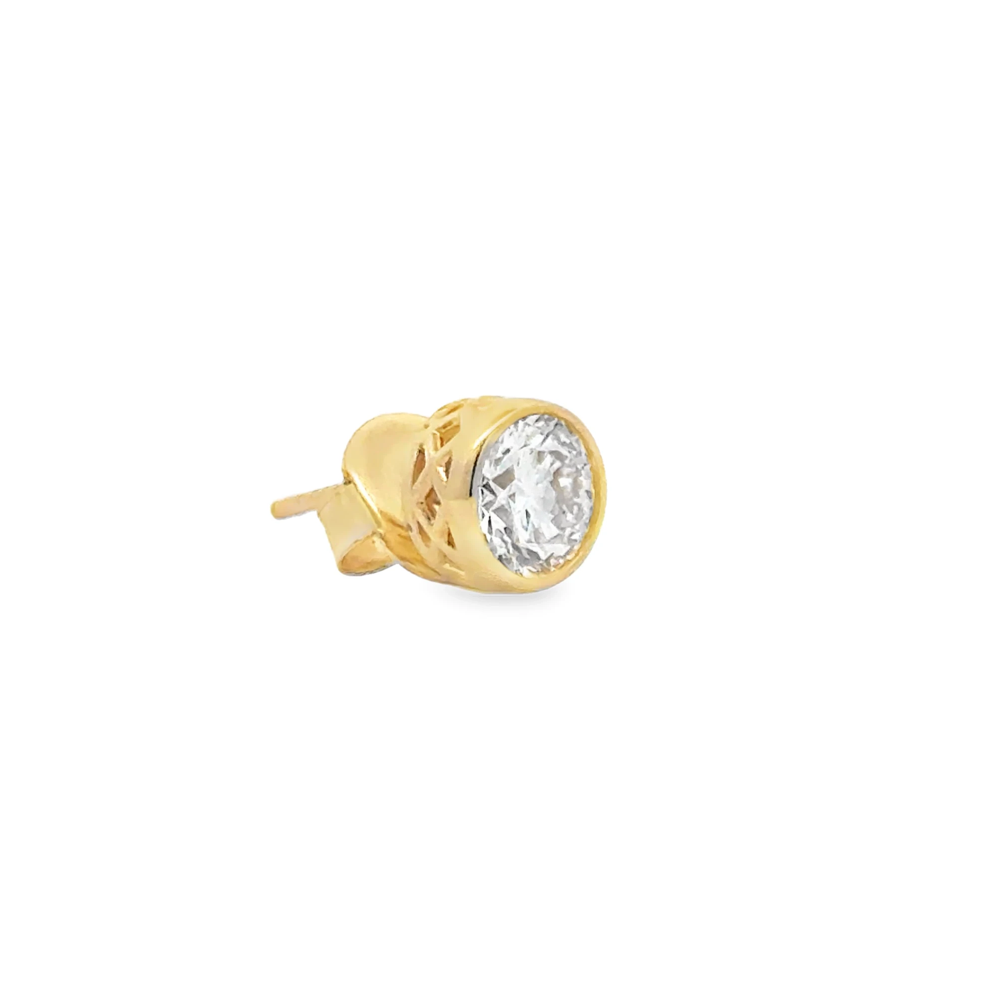 20260107181426217_9e1f5a53 Bezel-Set Lab-Grown Diamond Stud Earrings - Image 1